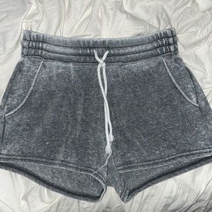 Size Small 2 Liv shorts - grey